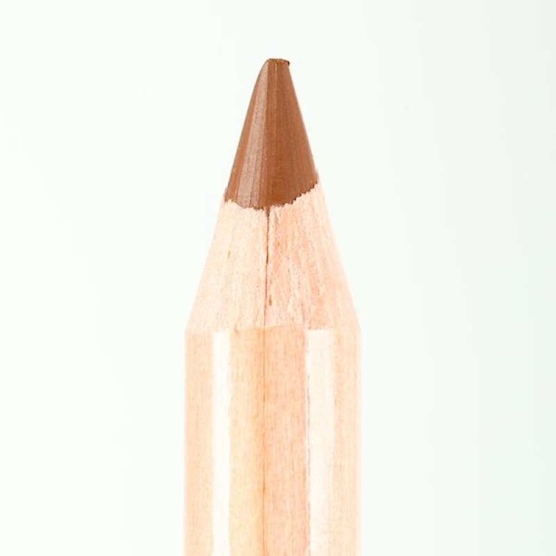 Профессиональный контурный карандаш для губ Miss Tais 764