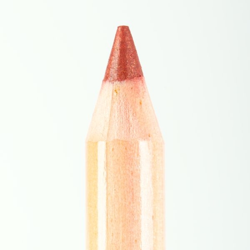 Профессиональный контурный карандаш для губ Miss Tais 770
