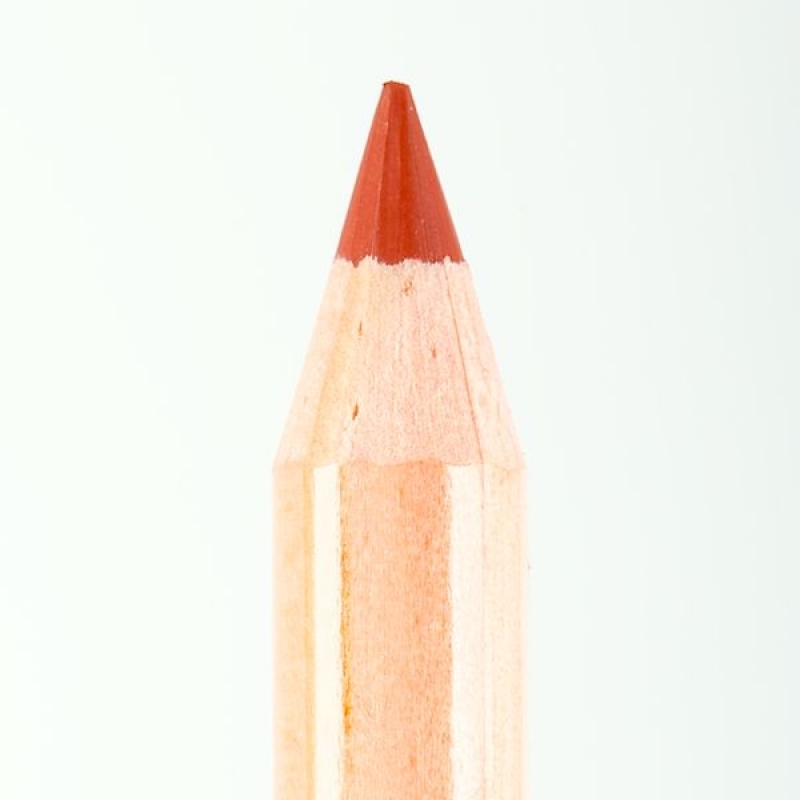 Профессиональный контурный карандаш для губ Miss Tais 783